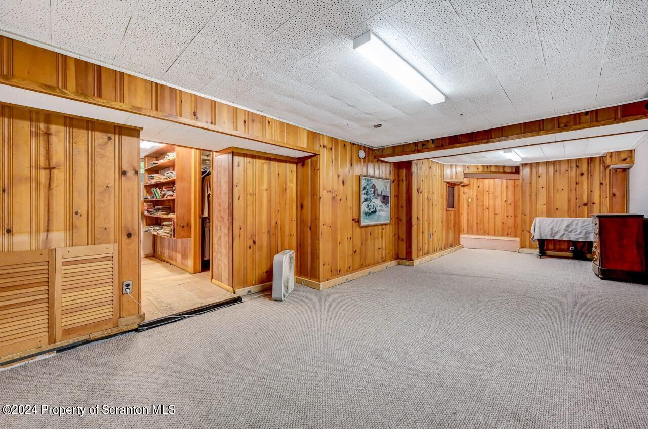 100 Buckhill