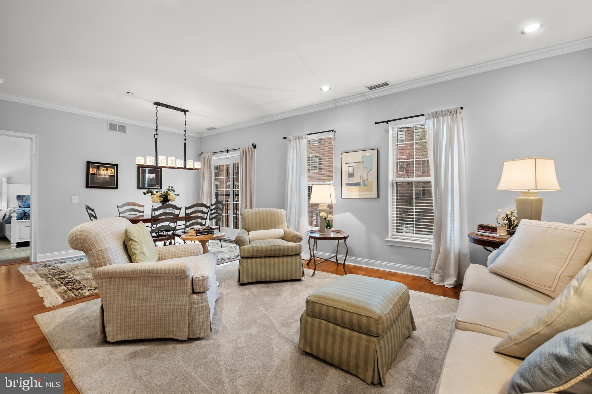 500 Admirals Way 211