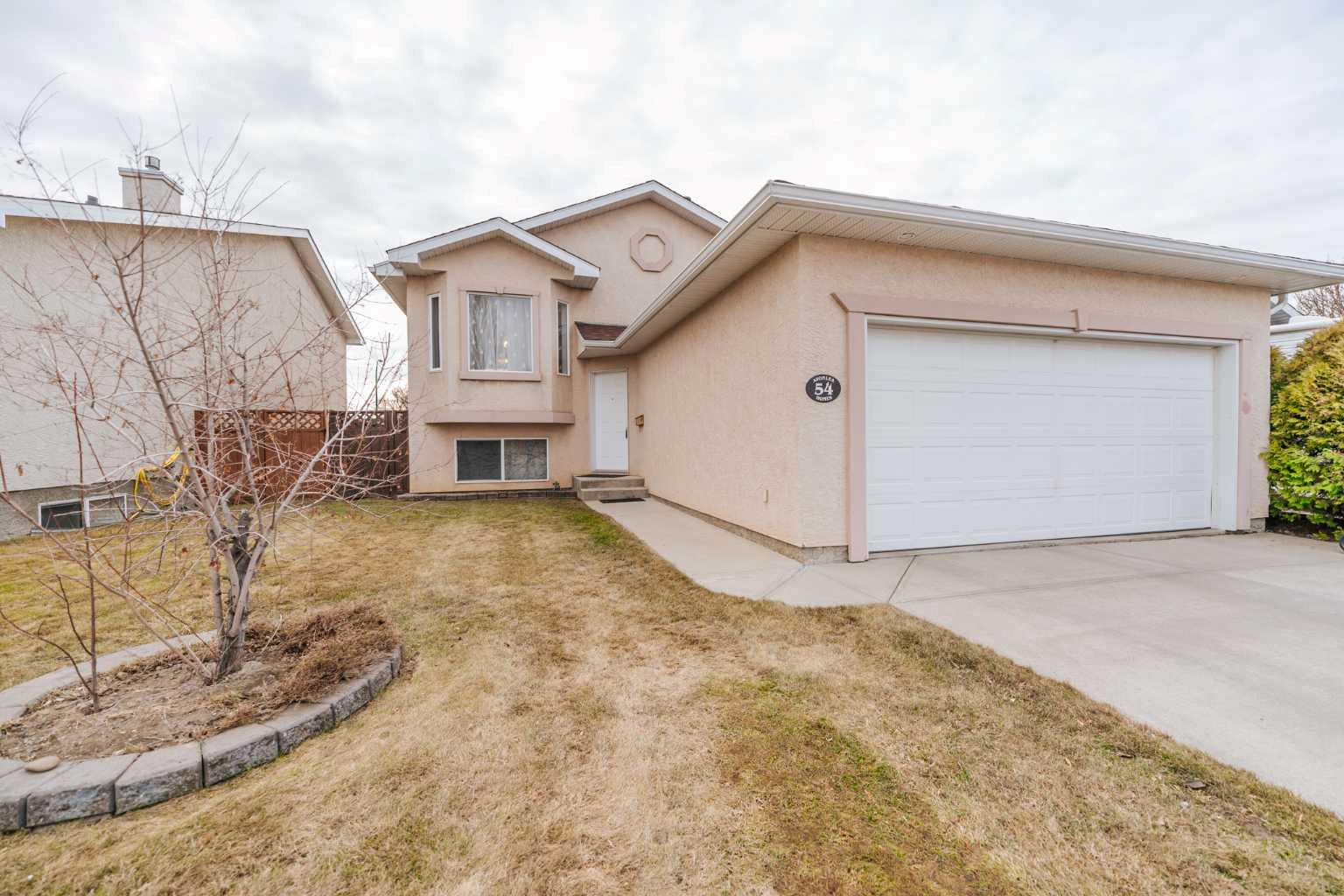54 Kodiak Crescent N