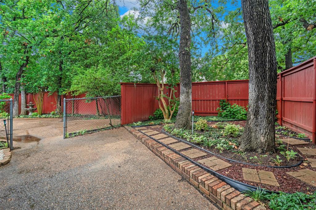 6512 Shorewood Drive