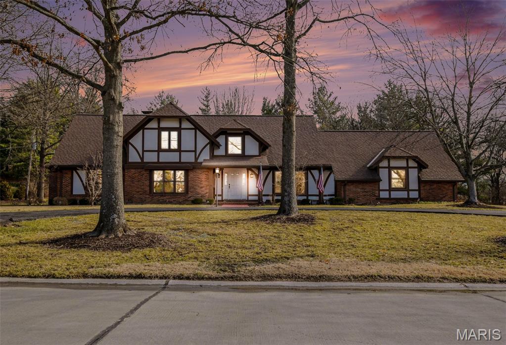 334 Ladue Oaks Drive