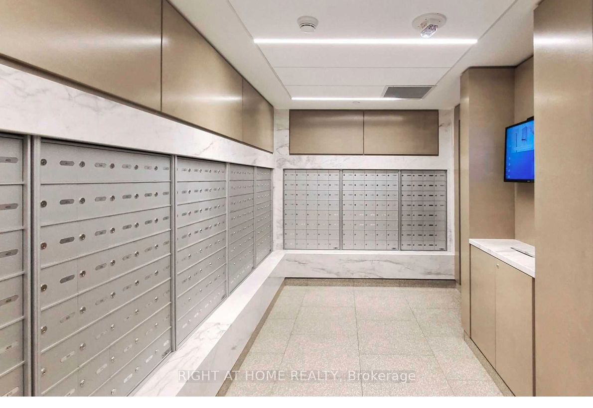 2A Church St St 2206