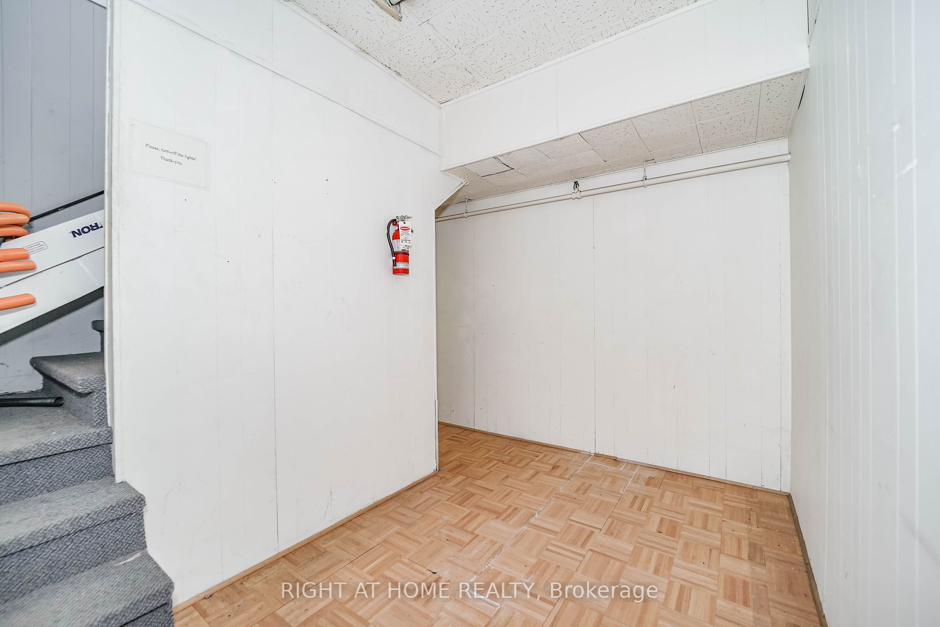 26-30 Six Point Rd 35-Bsmt