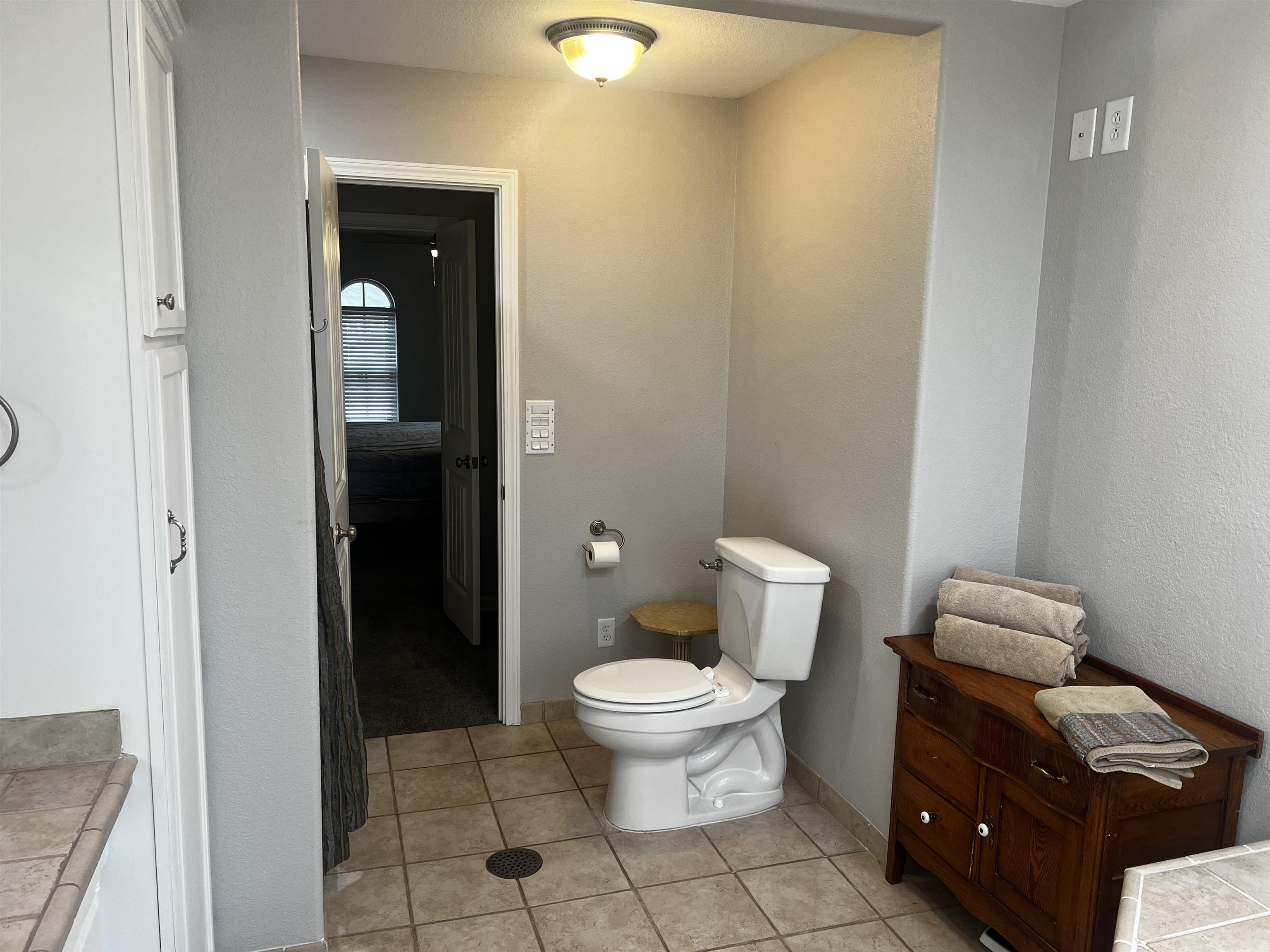 1720 E Madison