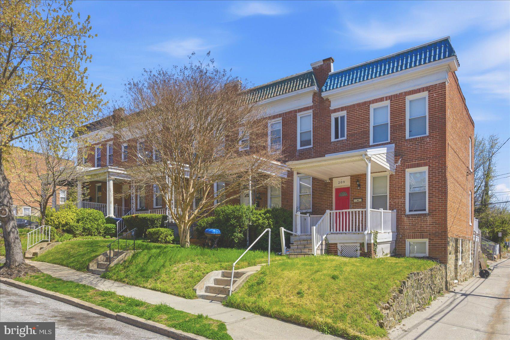 209 STremont Rd  