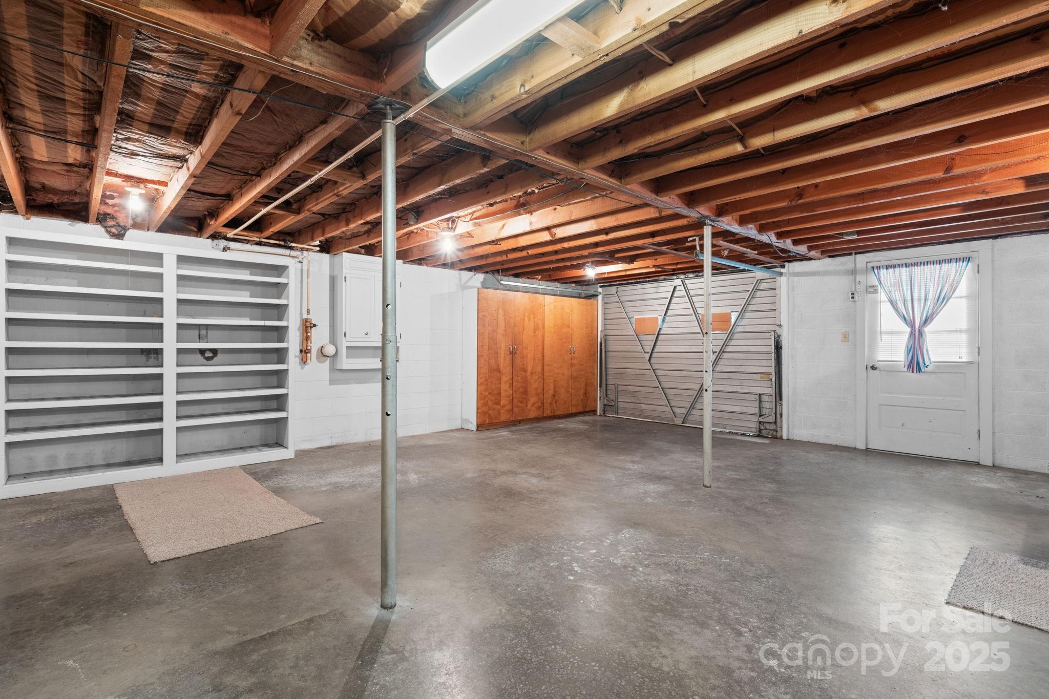 902 Greenwood Place