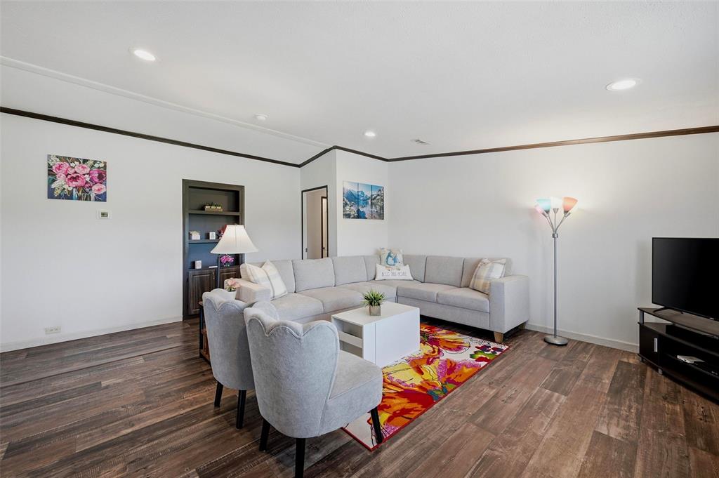 1113 Caroline Court