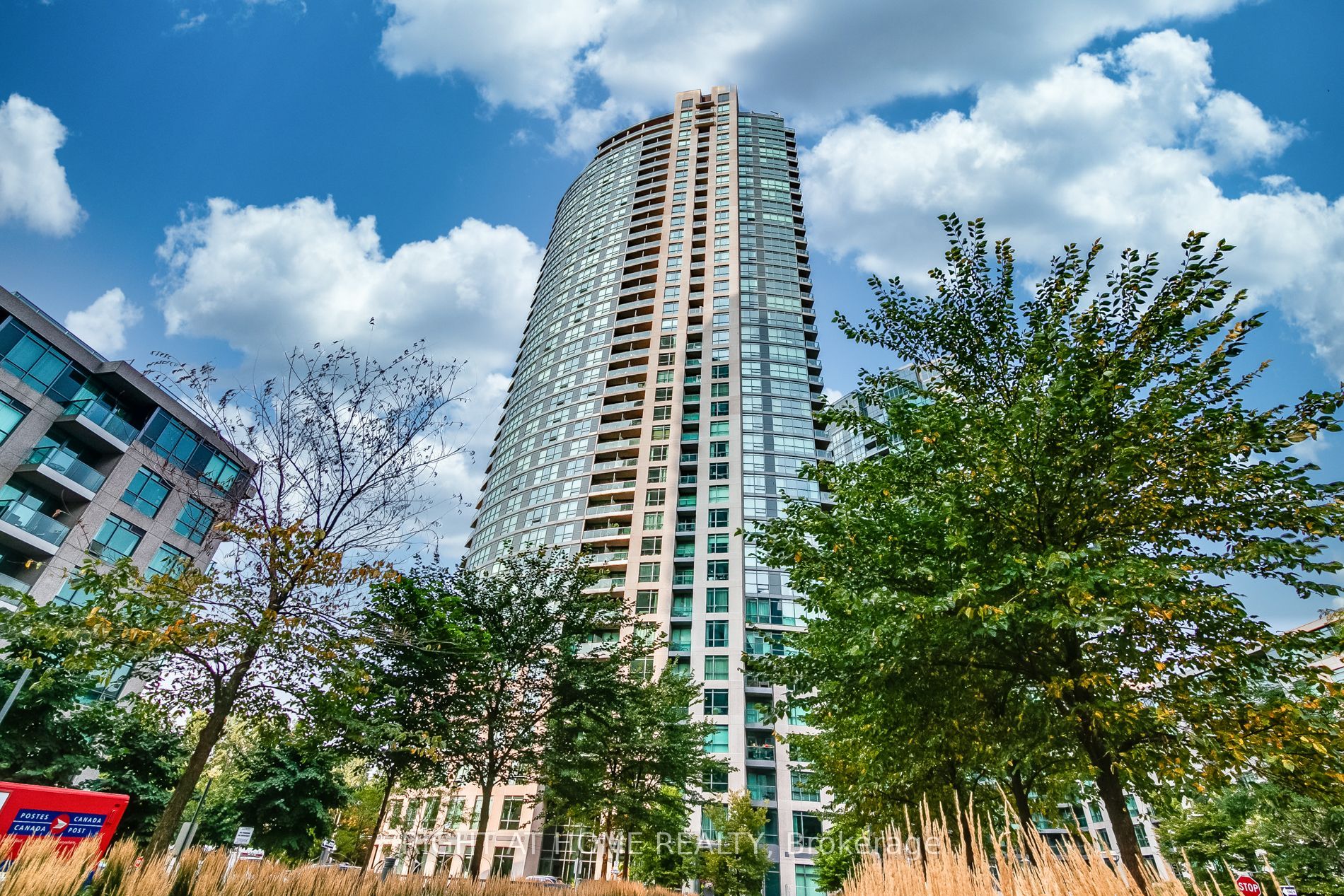 219 Fort York Blvd 721