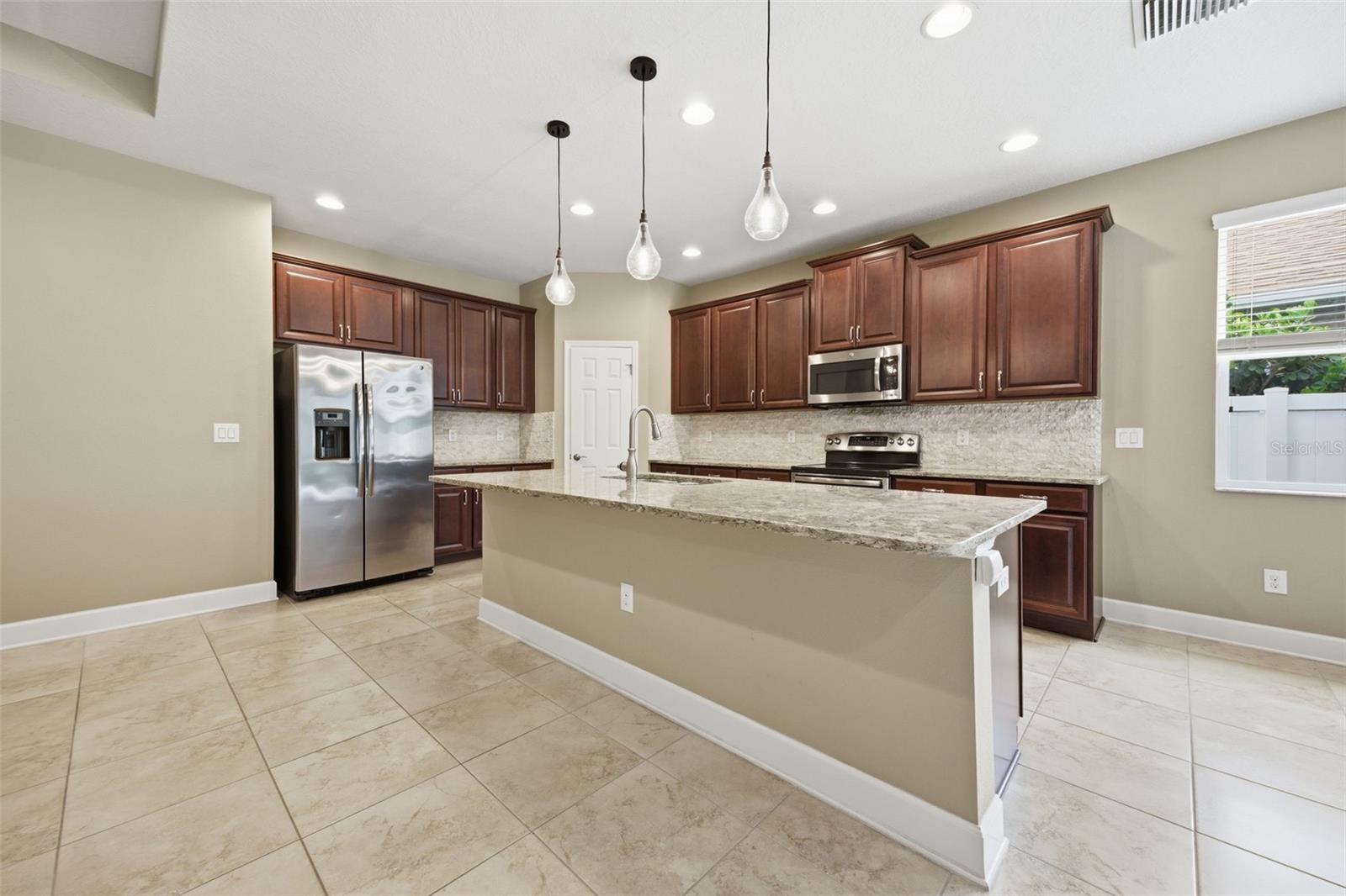 5307 65th Terrace E