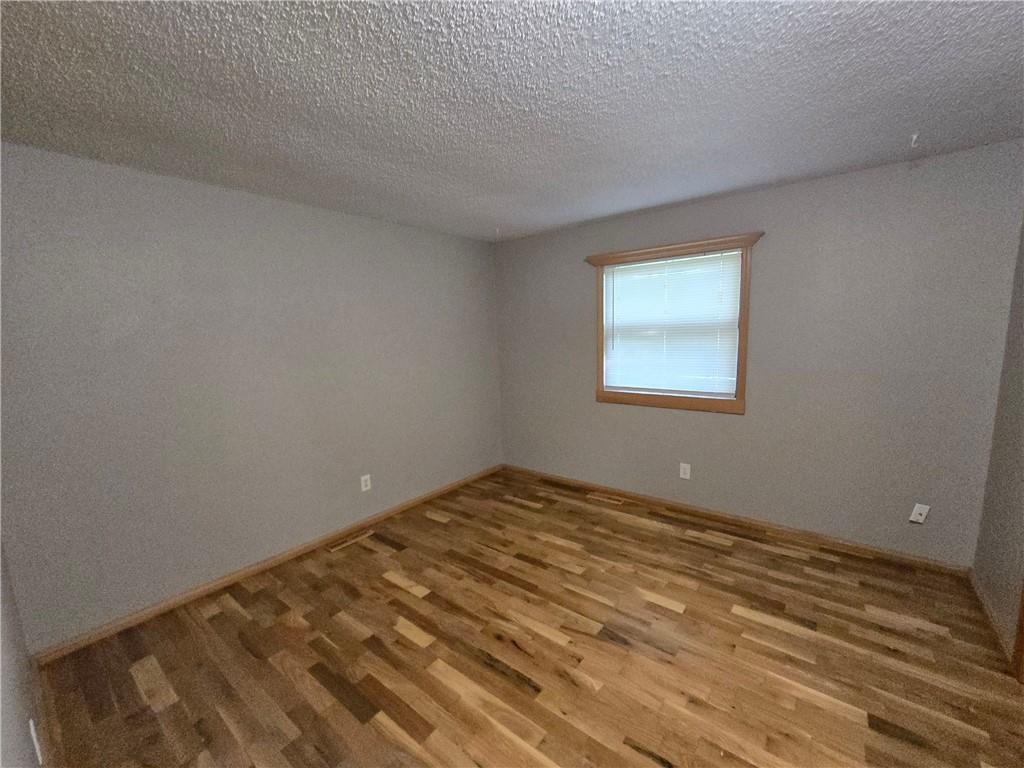 4508 NW Valley View Road