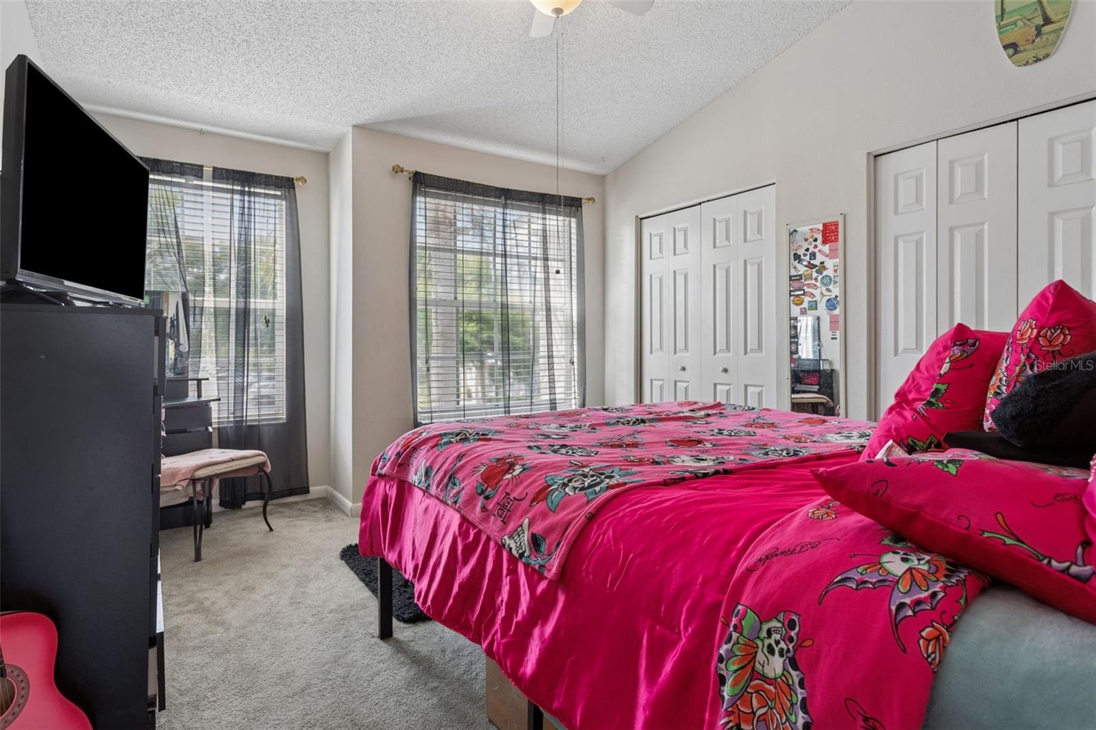 425 Kensington Lake Circle