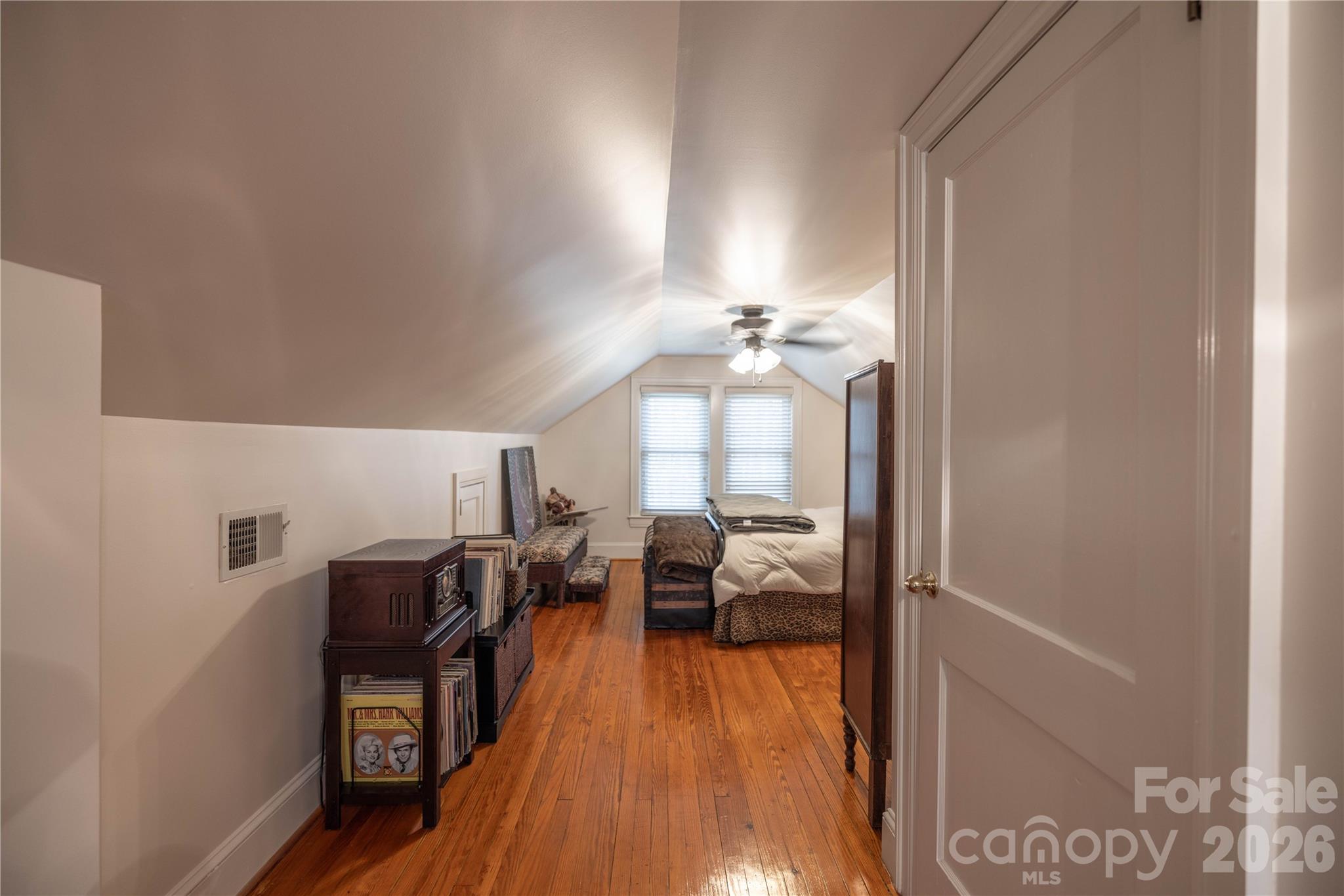 692 Capelsie Road