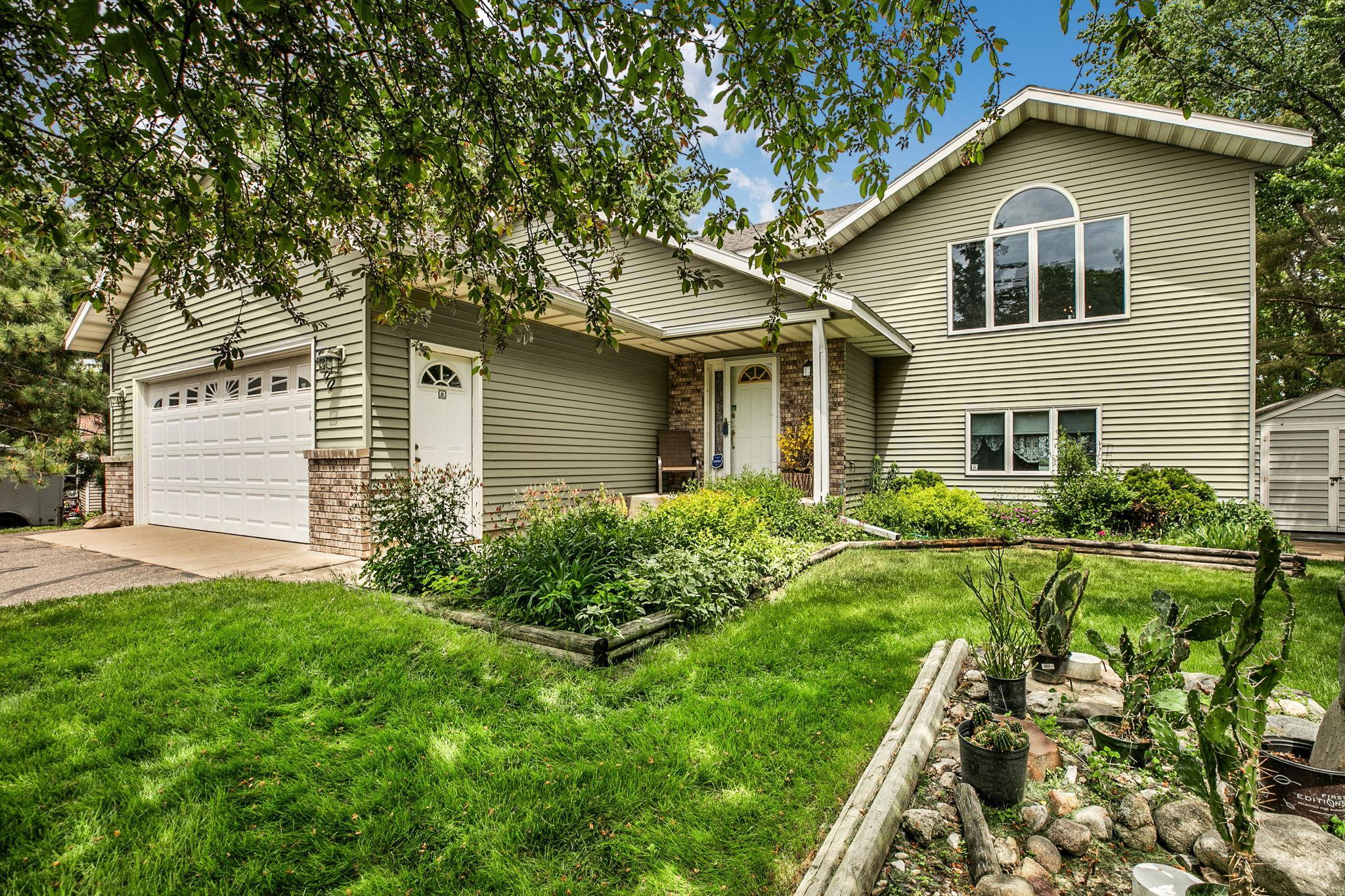 9900 W Lake Court