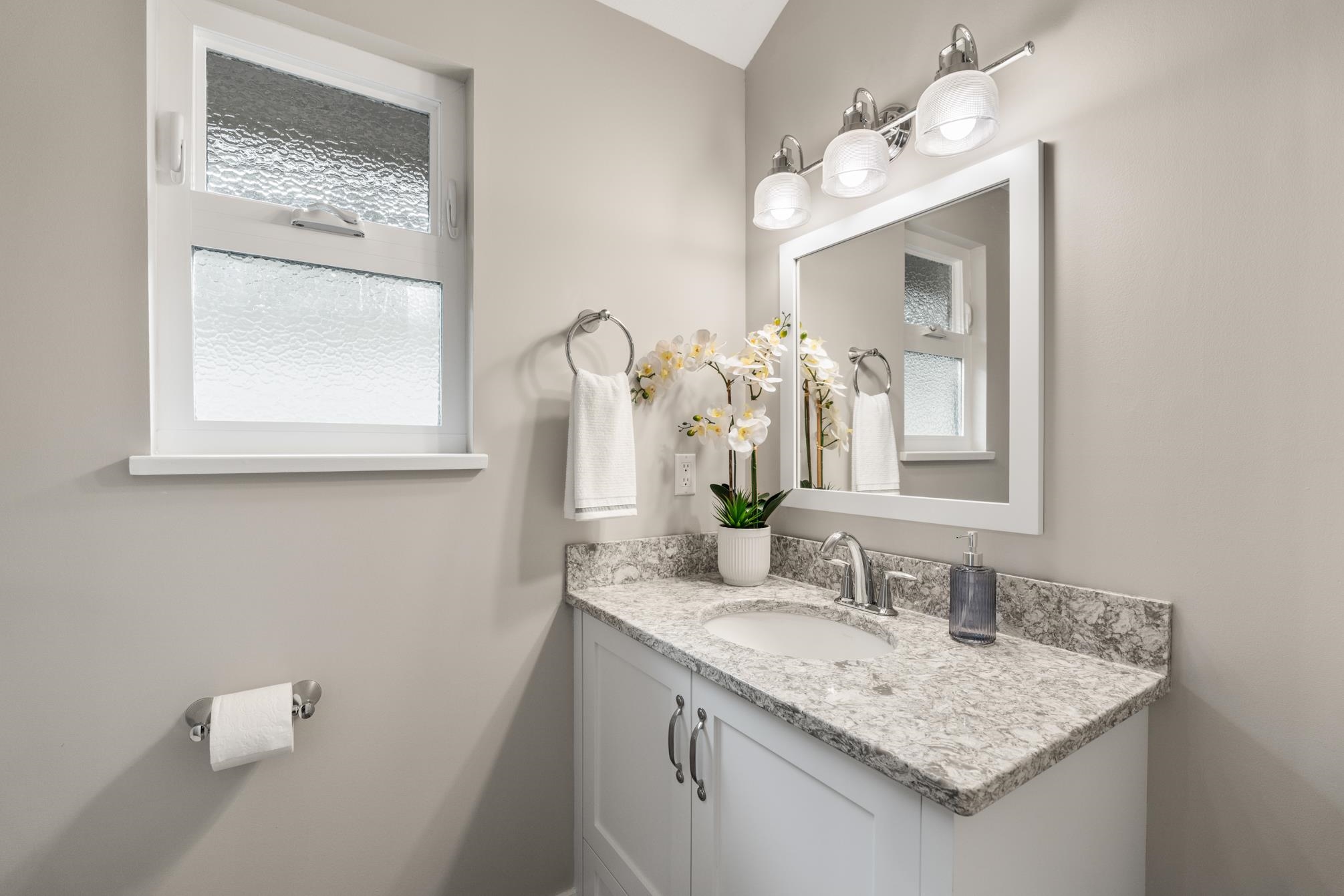 1854 Southmere Crescent 1