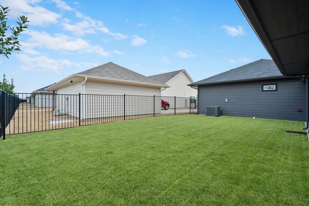 609 Charlotte Lane