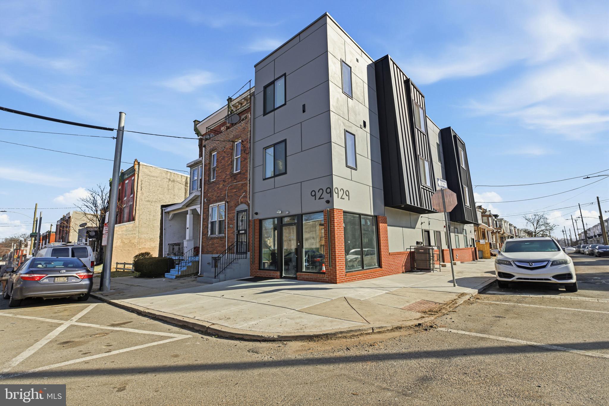 929 N40th St  
