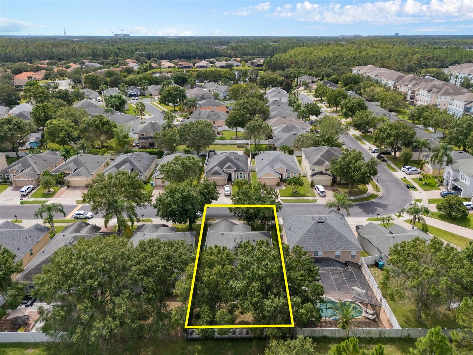 9985 Shadow Creek Dr