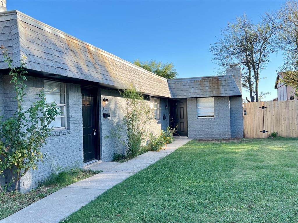 $100 off move in. 2 bedroom 1 bath home For Lease, Moore Schools. freshly painted and new flooring ,Close to Buck Thomas. 1 year lease. Kitchen Includes gas stove, pantry and dishwasher. Access to backyard, Cozy living room with fireplace, Spacious rooms with walk-in closets, washer/dryer connections, fully fenced backyard with storage building.