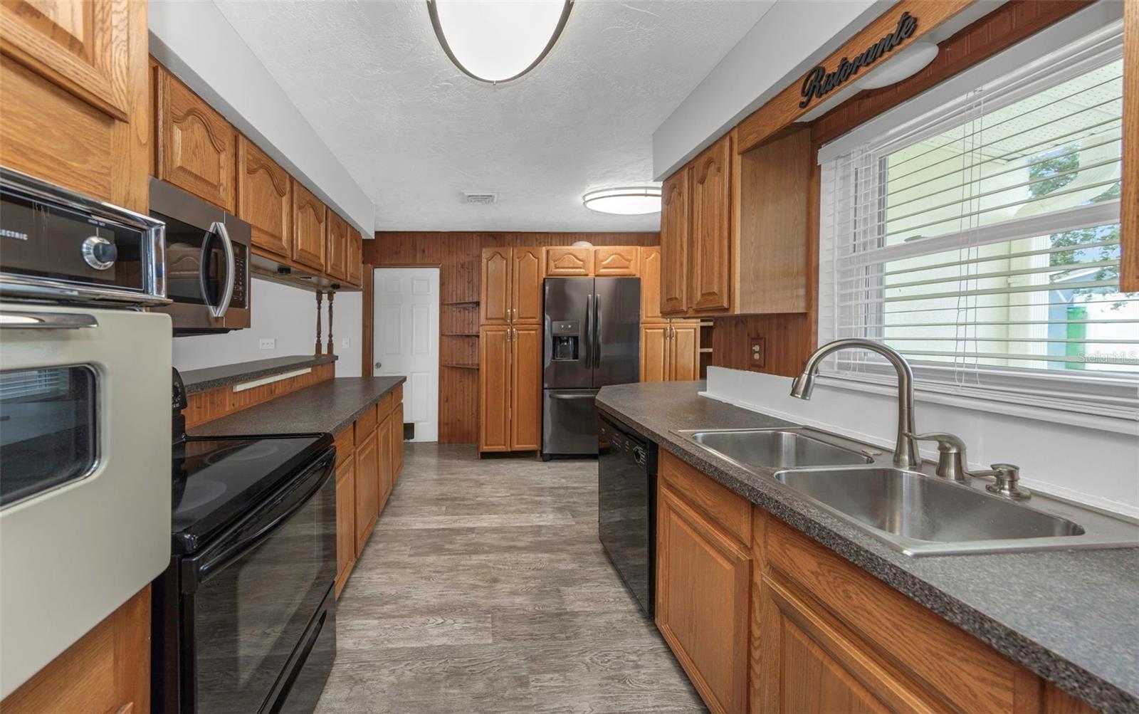 952 Wicks Drive