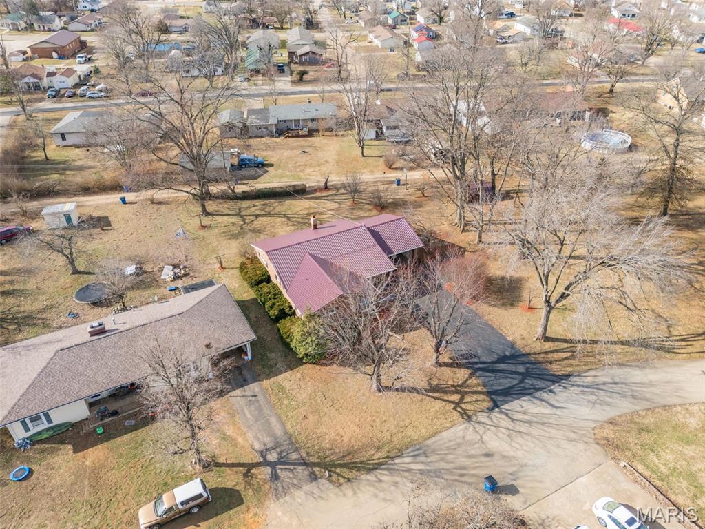 303 N Carter Street