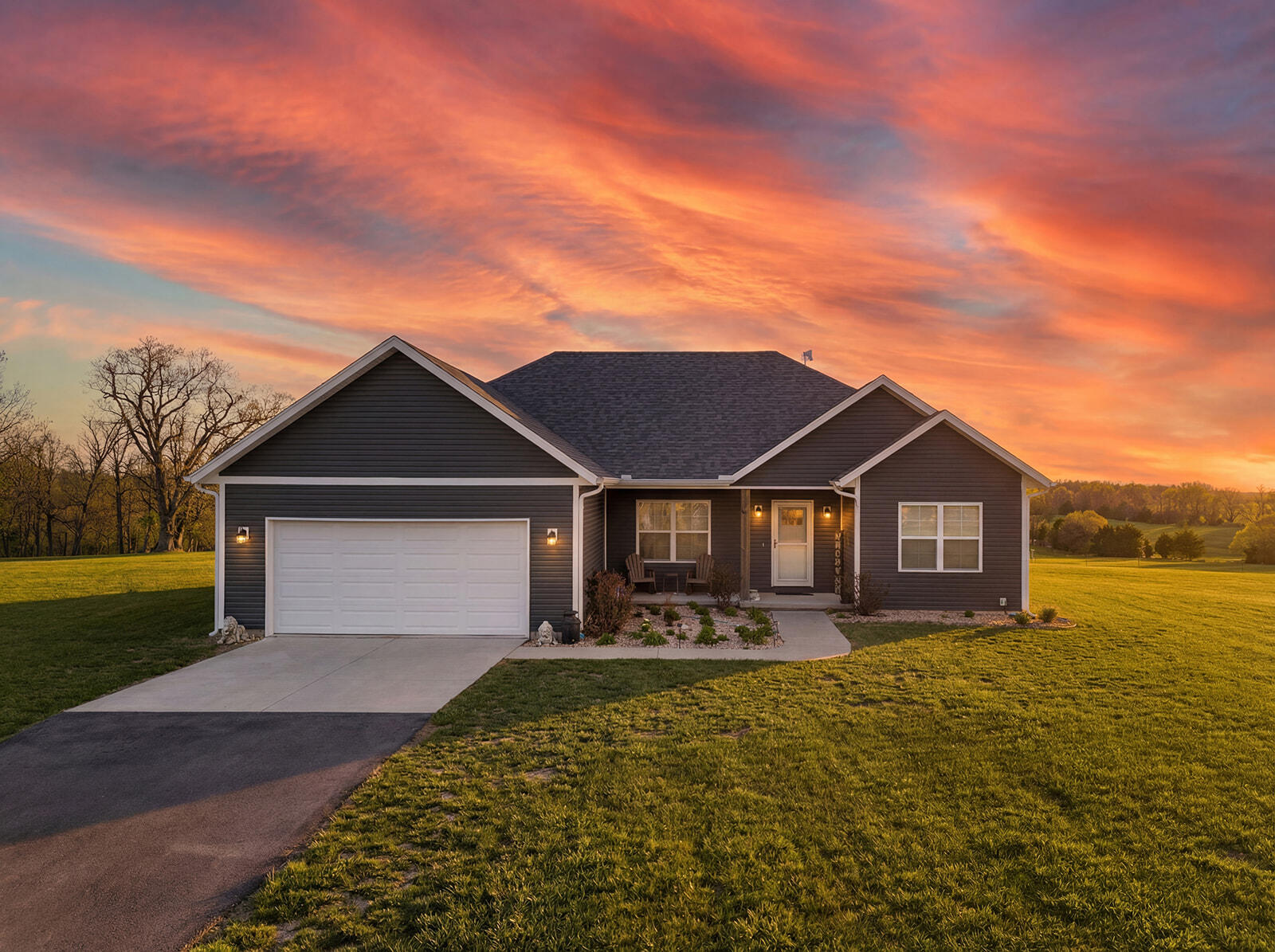 13421 W Farm Road 194