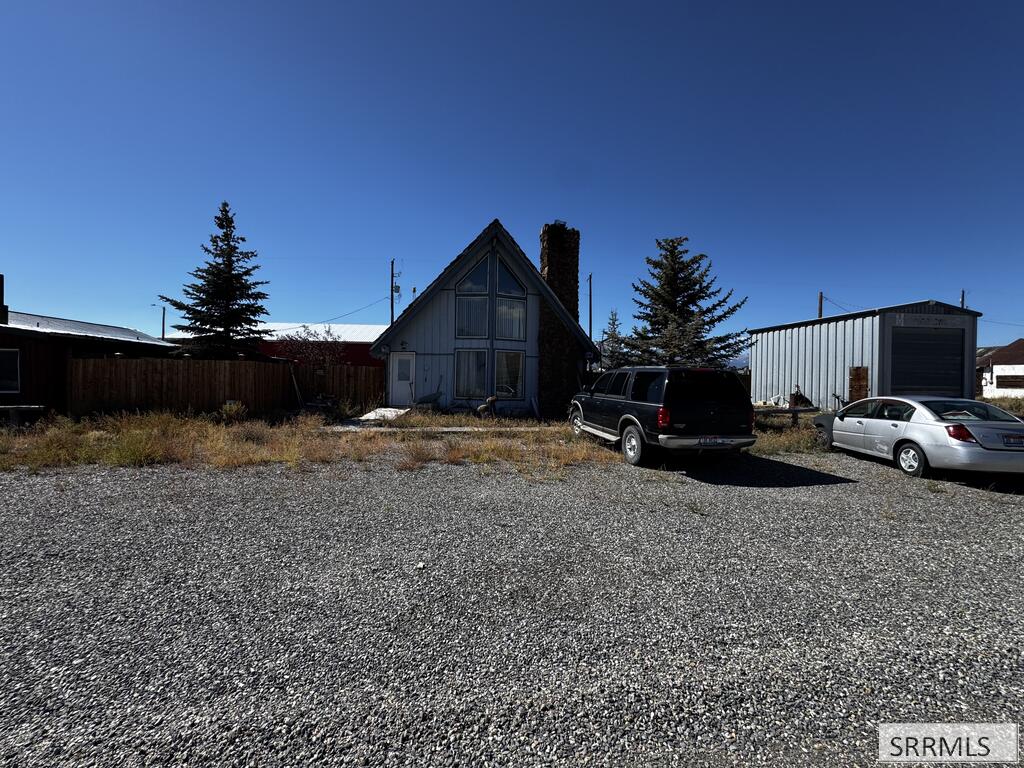 203 S Railroad Street