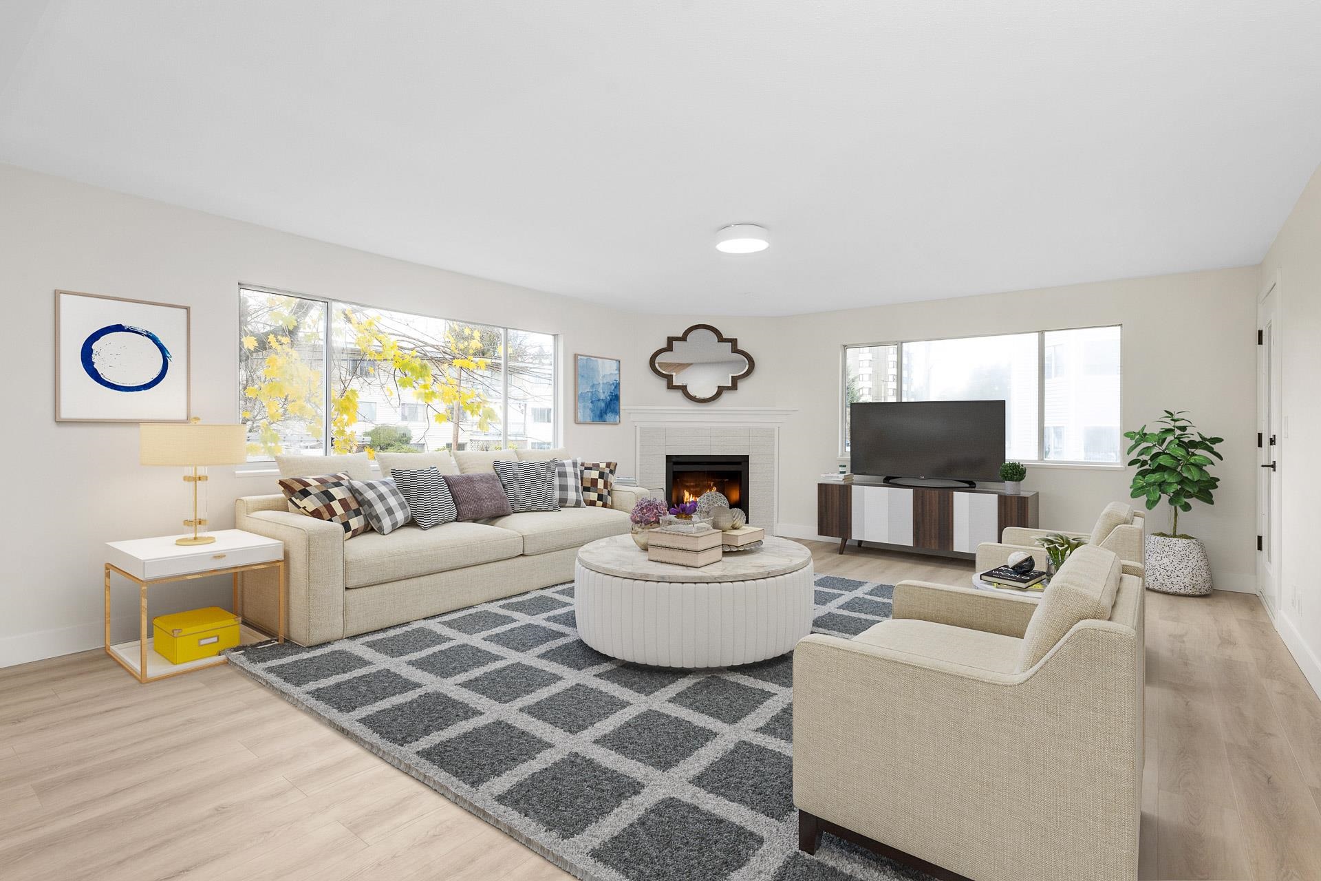 22213 Selkirk Avenue 102