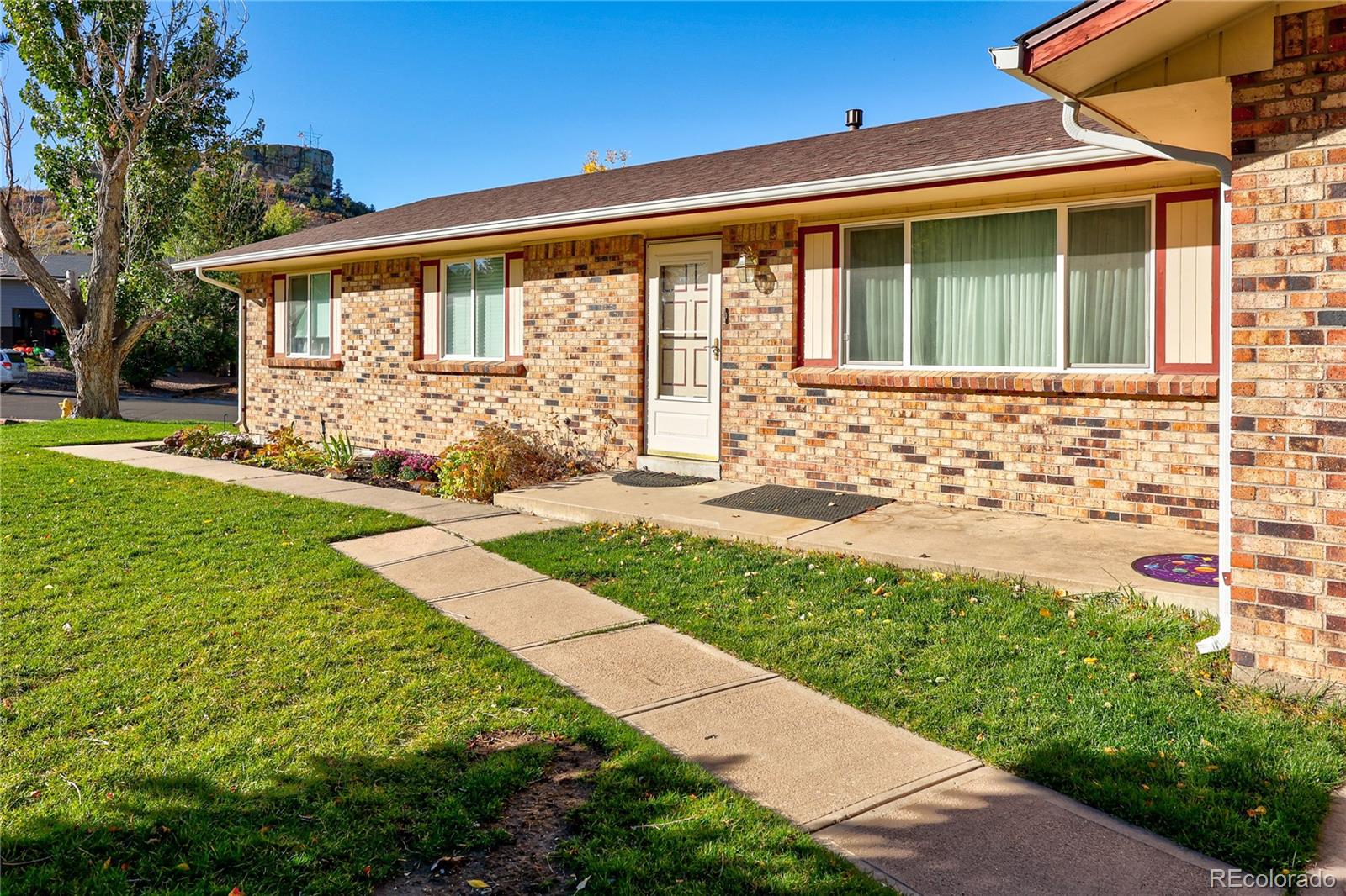 949 Mountain View Drive