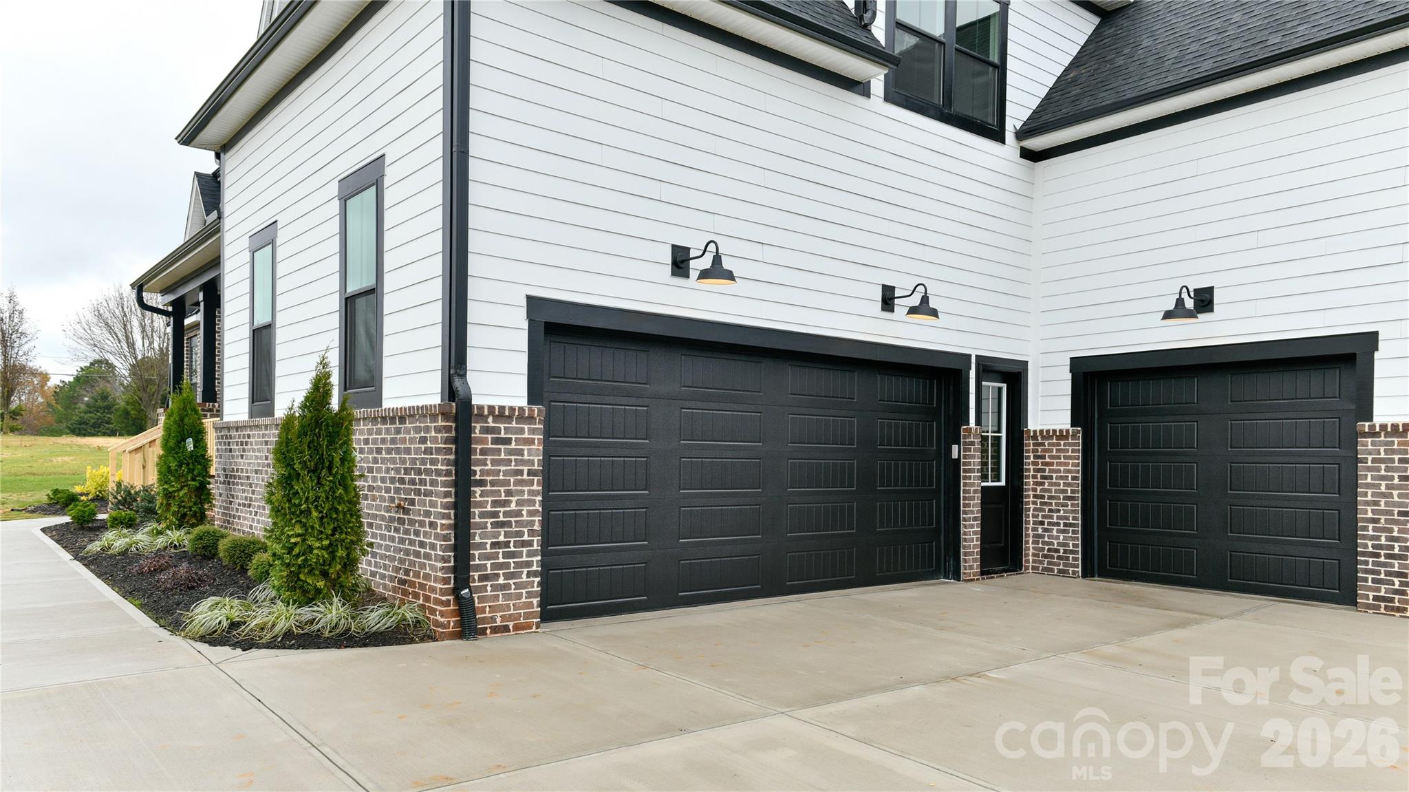 3874 Hickory Highway