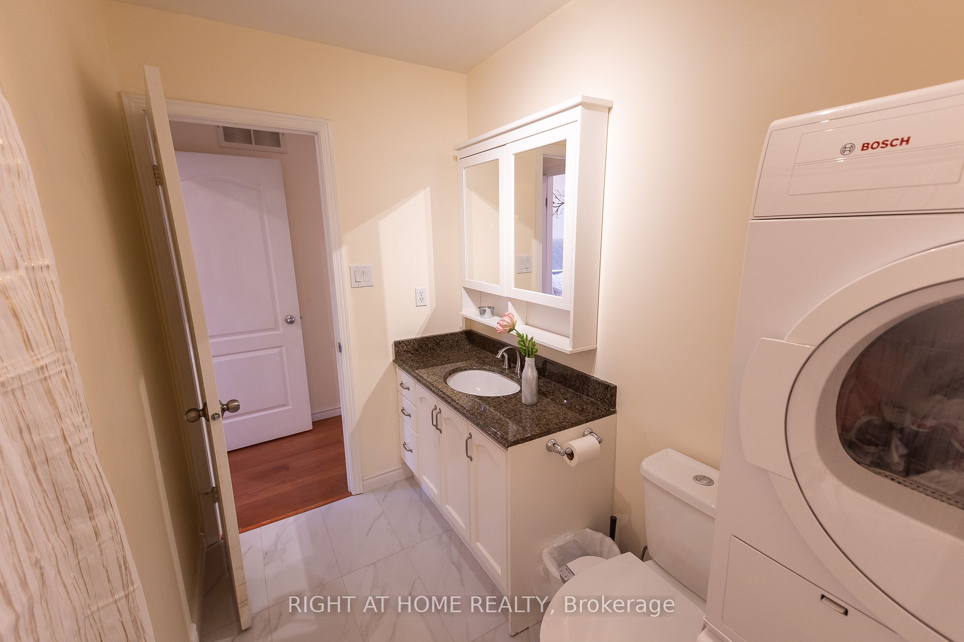 2077 Golden Orchard Tr