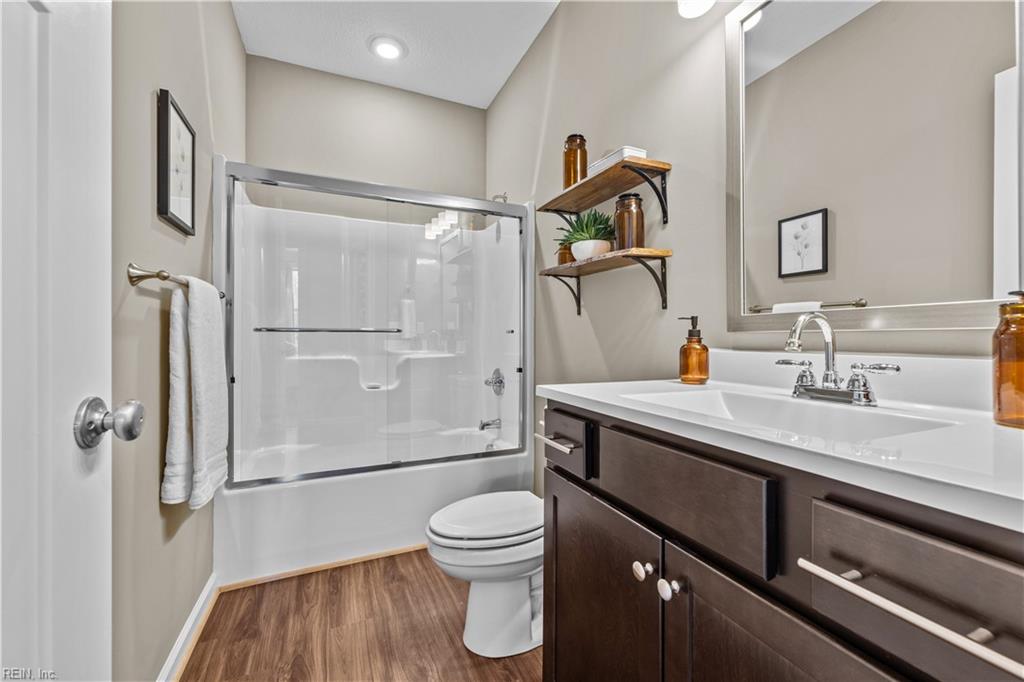 MM Allure Model @ Watermark