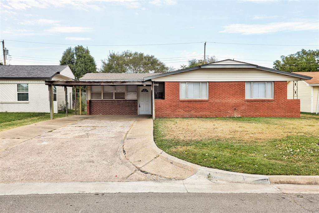 Move-in ready 3 bed, 1 bath home with approximately 1,200 sq ft plus a large bonus living area! This beautifully updated property features new quartz countertops, appliances, flooring, fresh paint, and a remodeled bathroom. Clean, modern, and ready for you to call home!