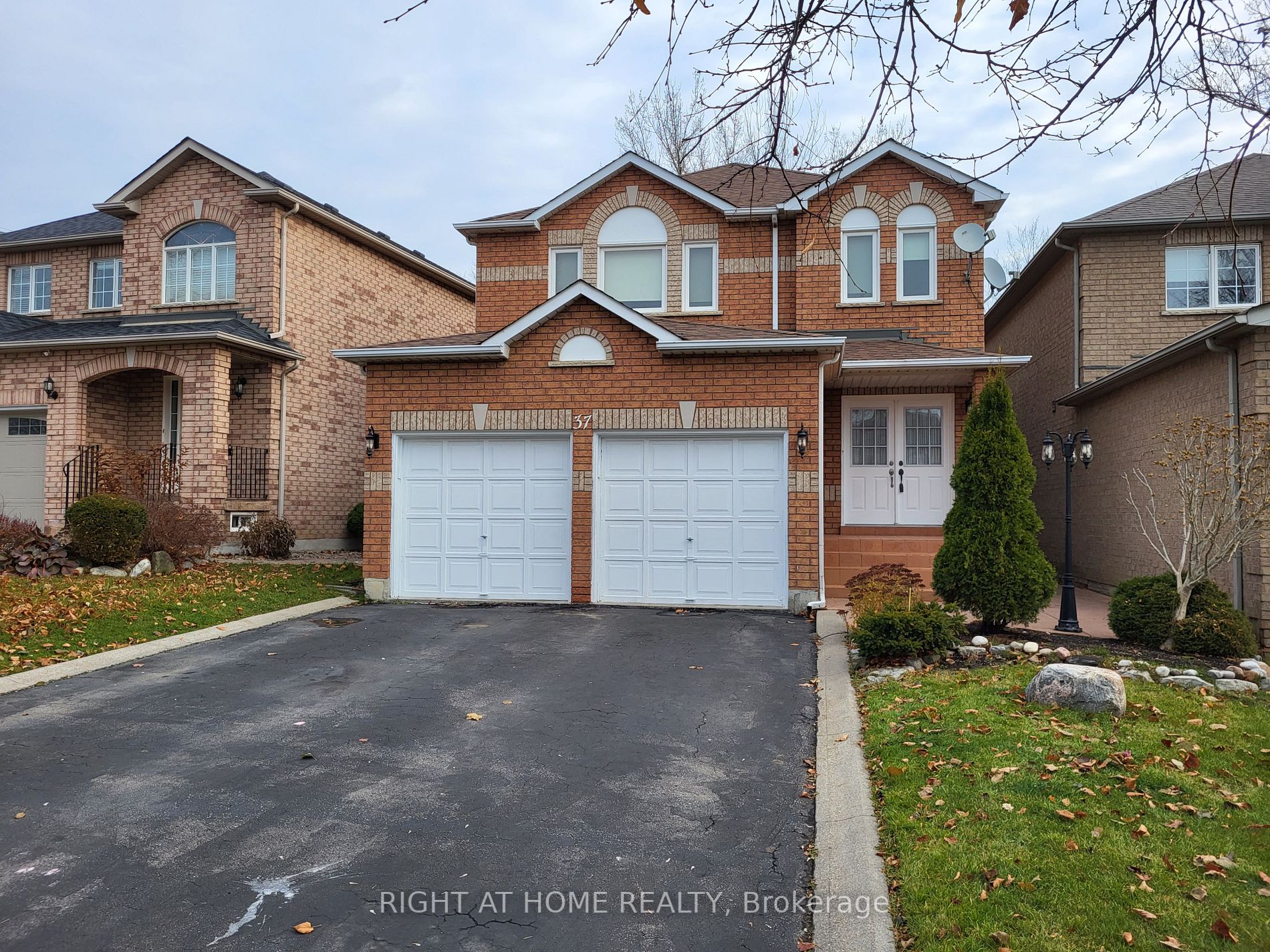37 Giotto Cres