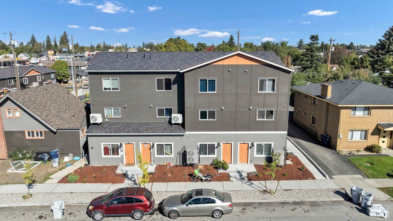 3134 A & B N Stuart St