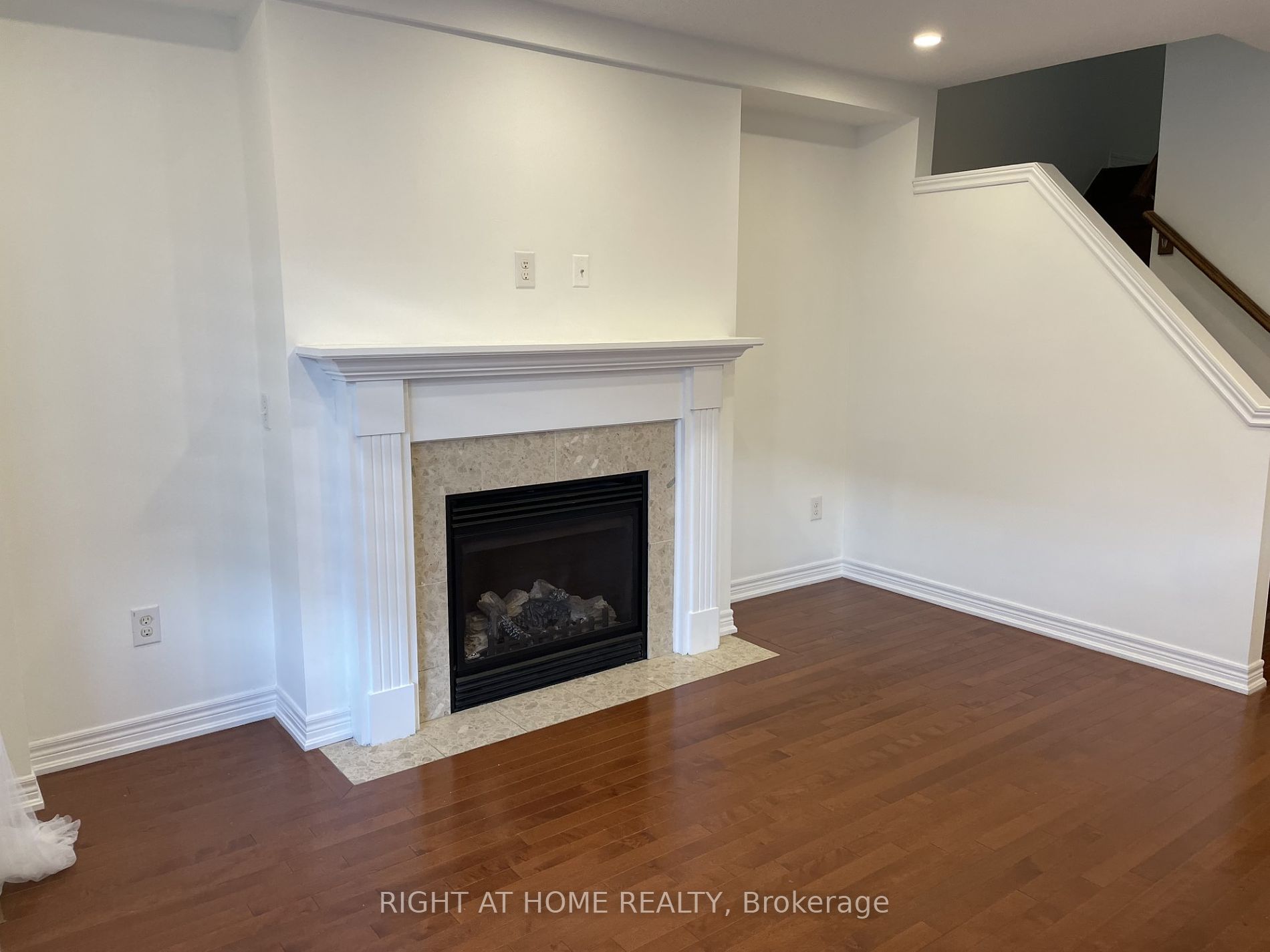 4689 E Thomas Alton Blvd