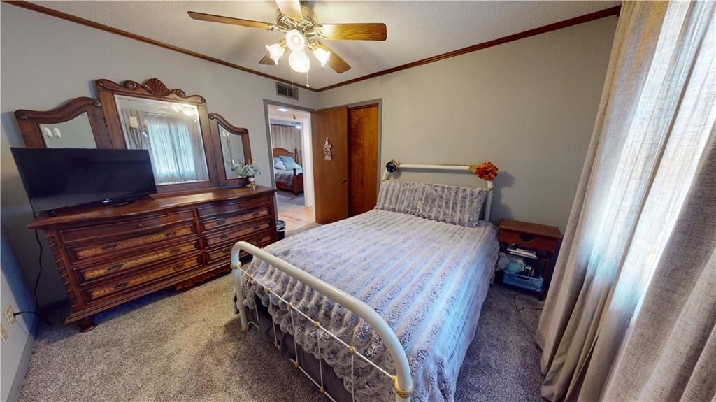 109 E Hardin Place