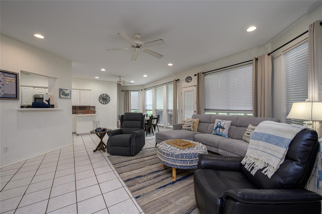 1039 Lakecrest Drive