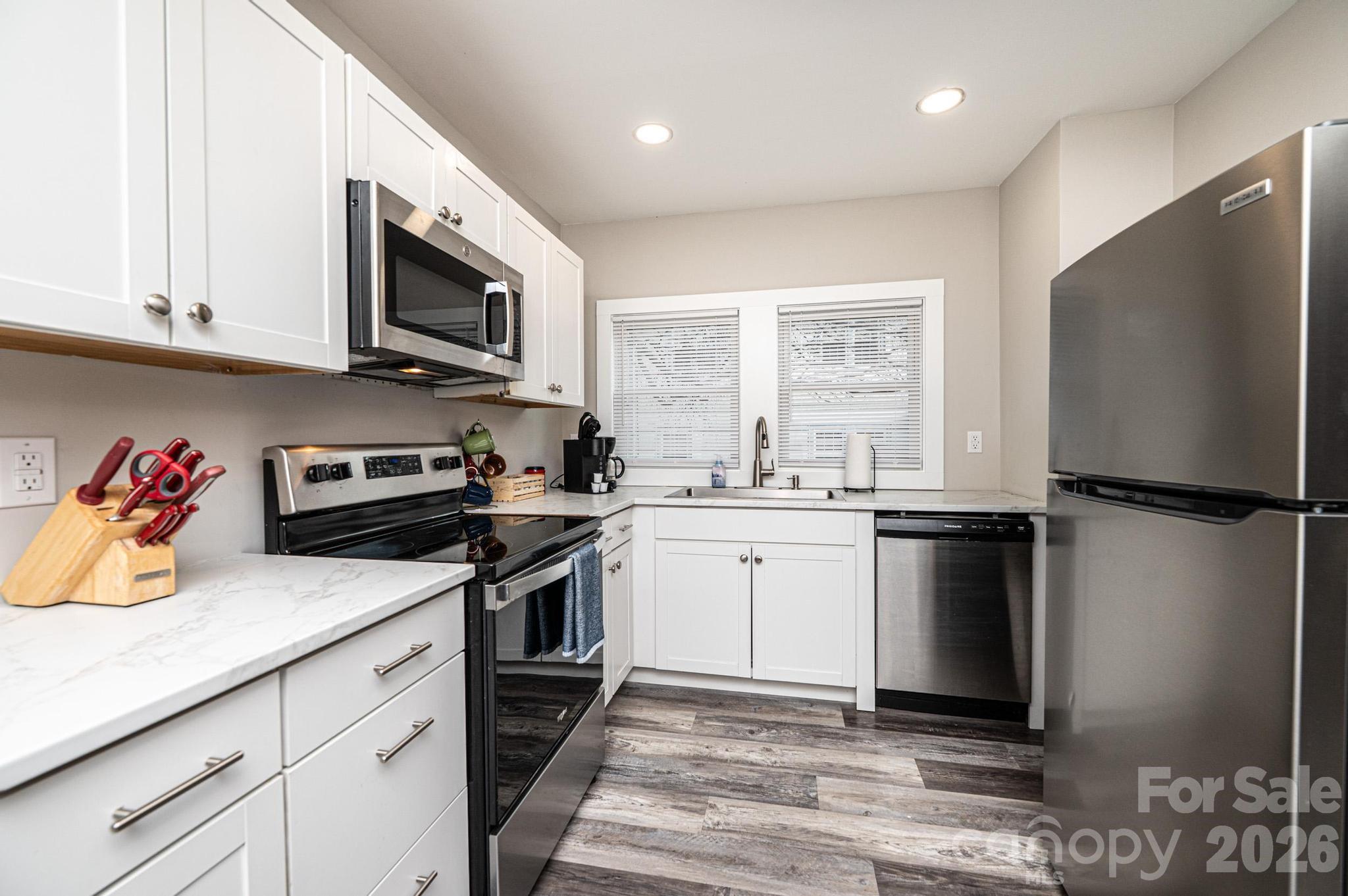 308 W Sycamore Street