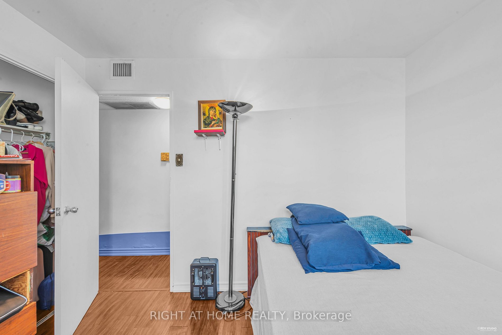 2323 Confederation Pkwy 408