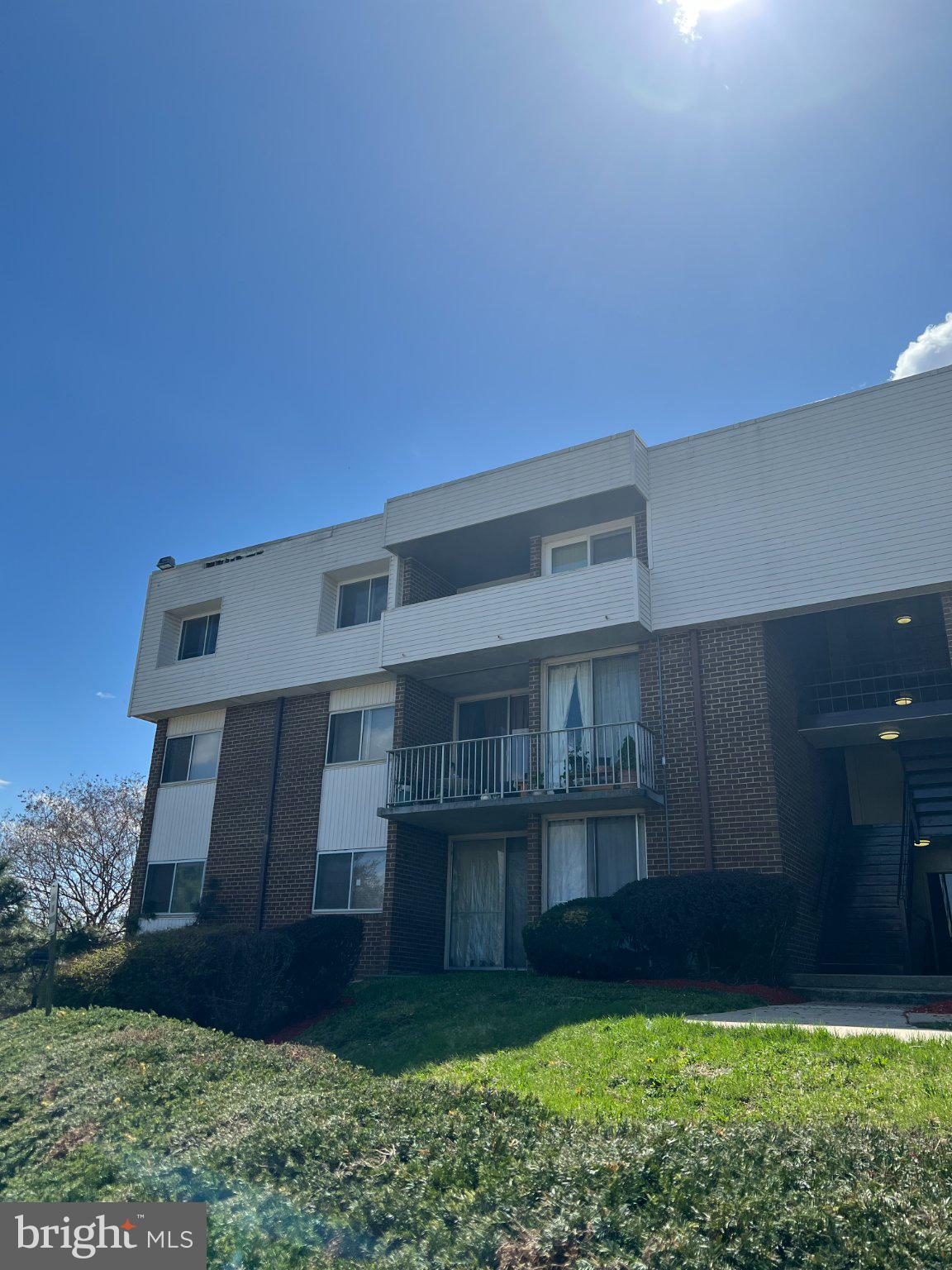 10239 Prince Place 26-301