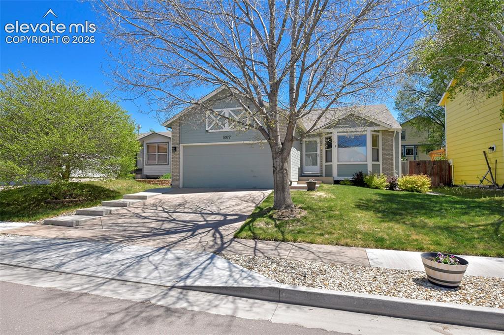 5977 Corinth Drive