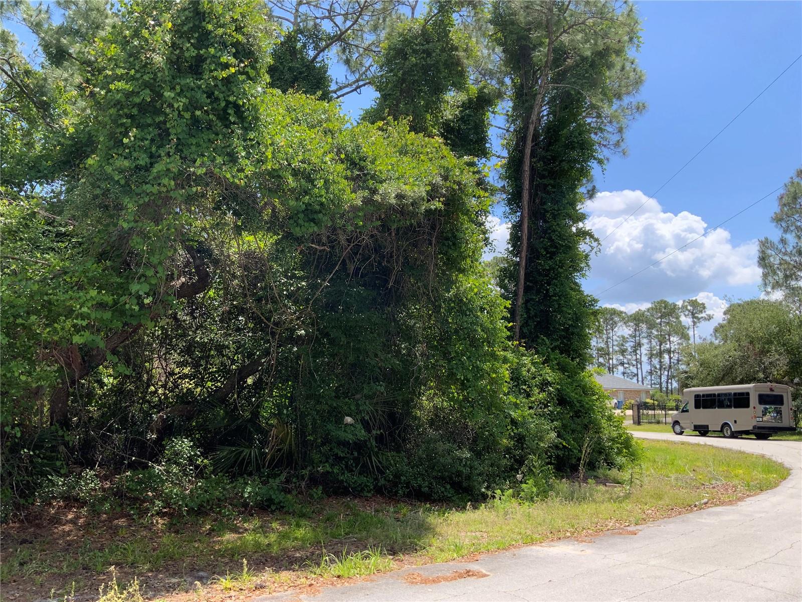 2690 Kingsdale Drive