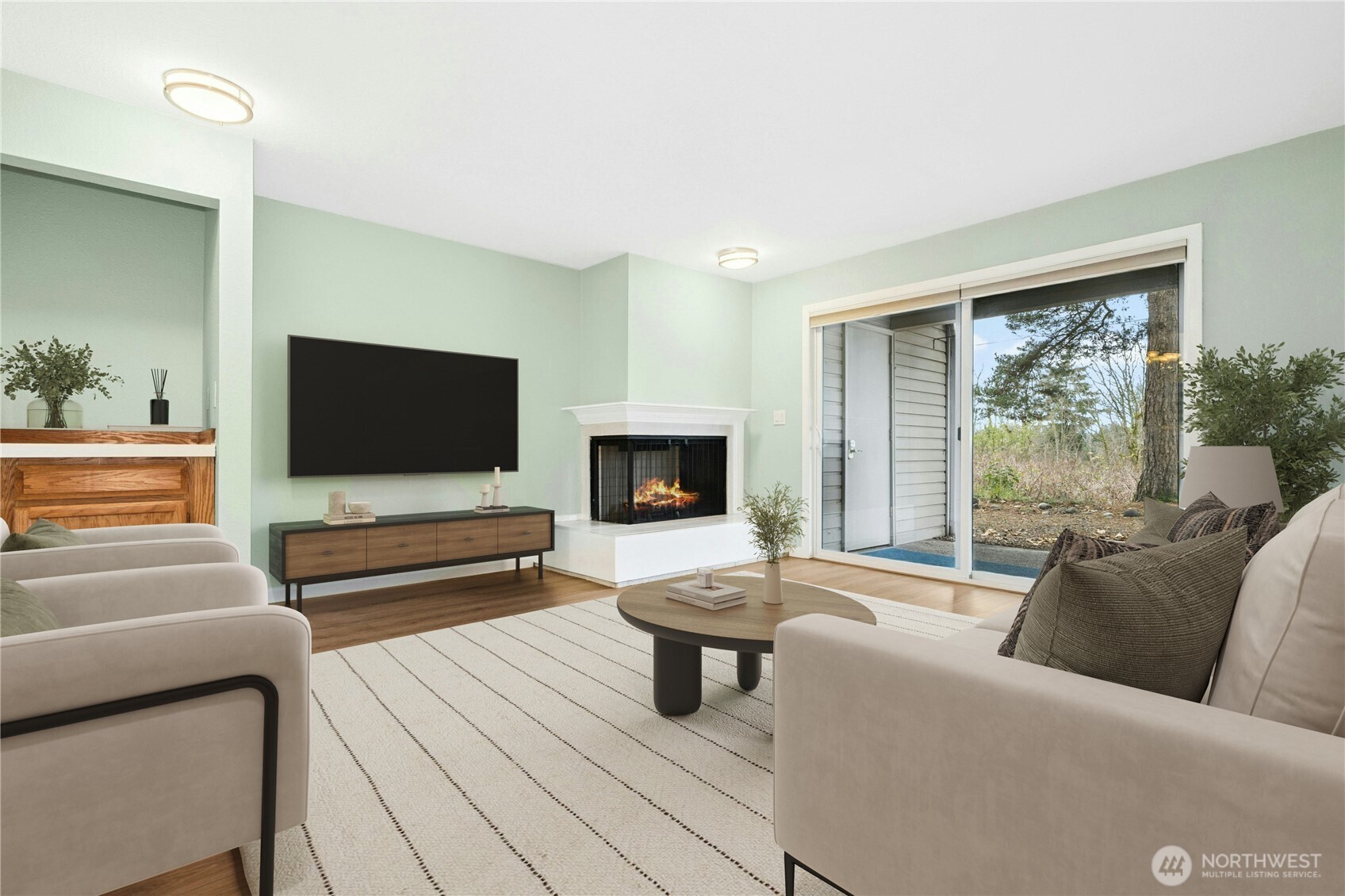 Bellevue - 13611  8th