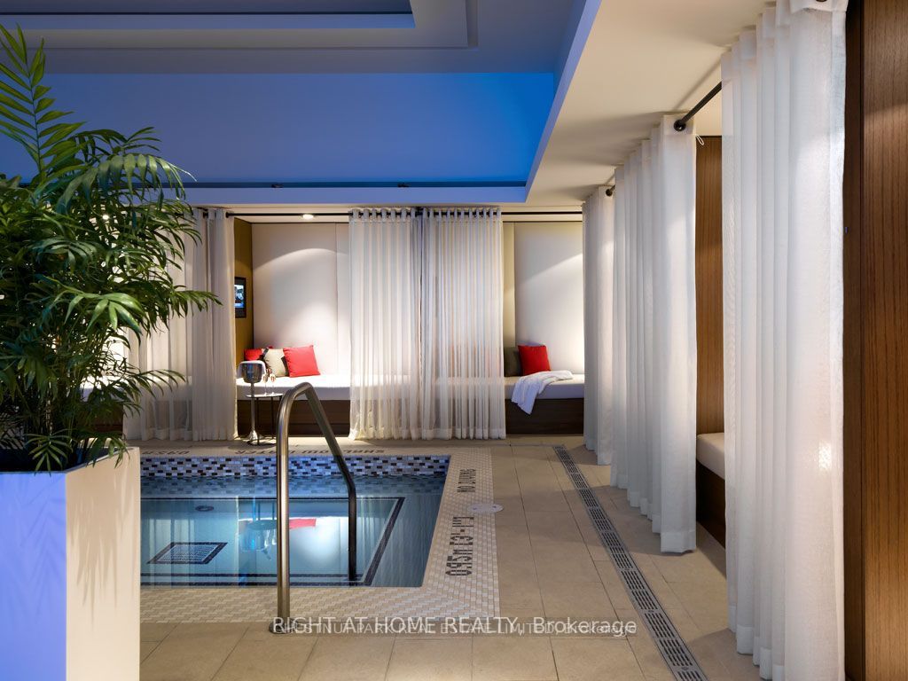 180 University Ave 5607