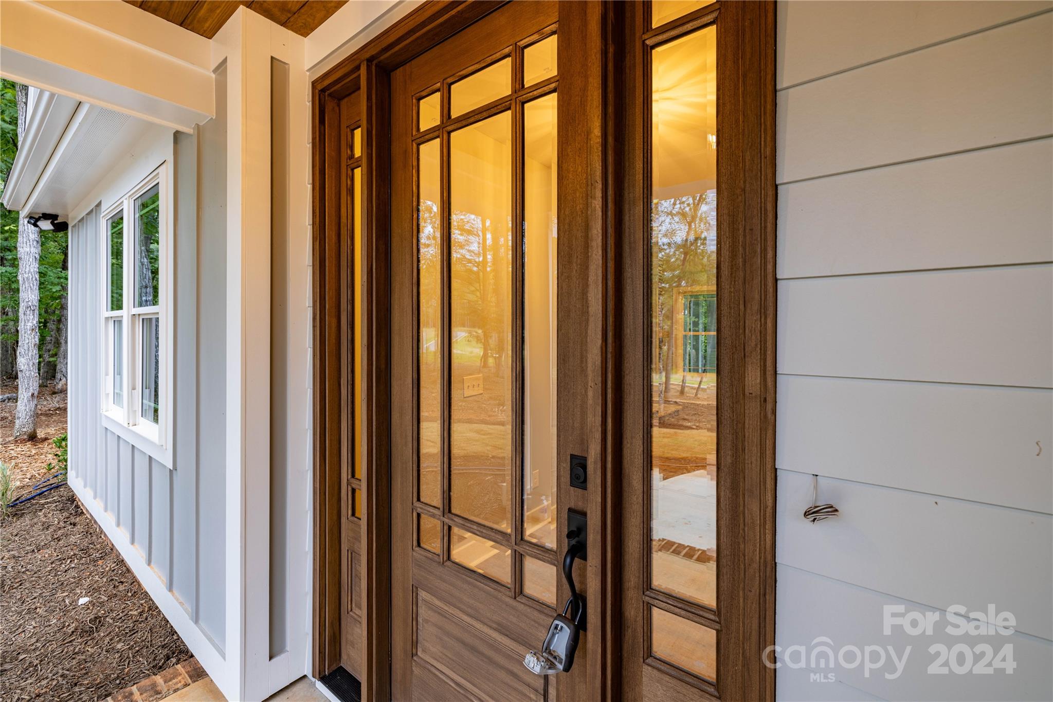 143 Eagle Point