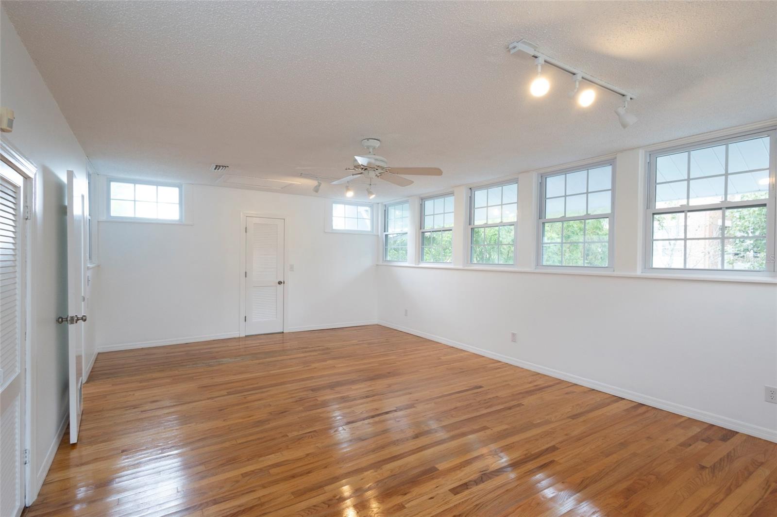 3012 W Sitios Street