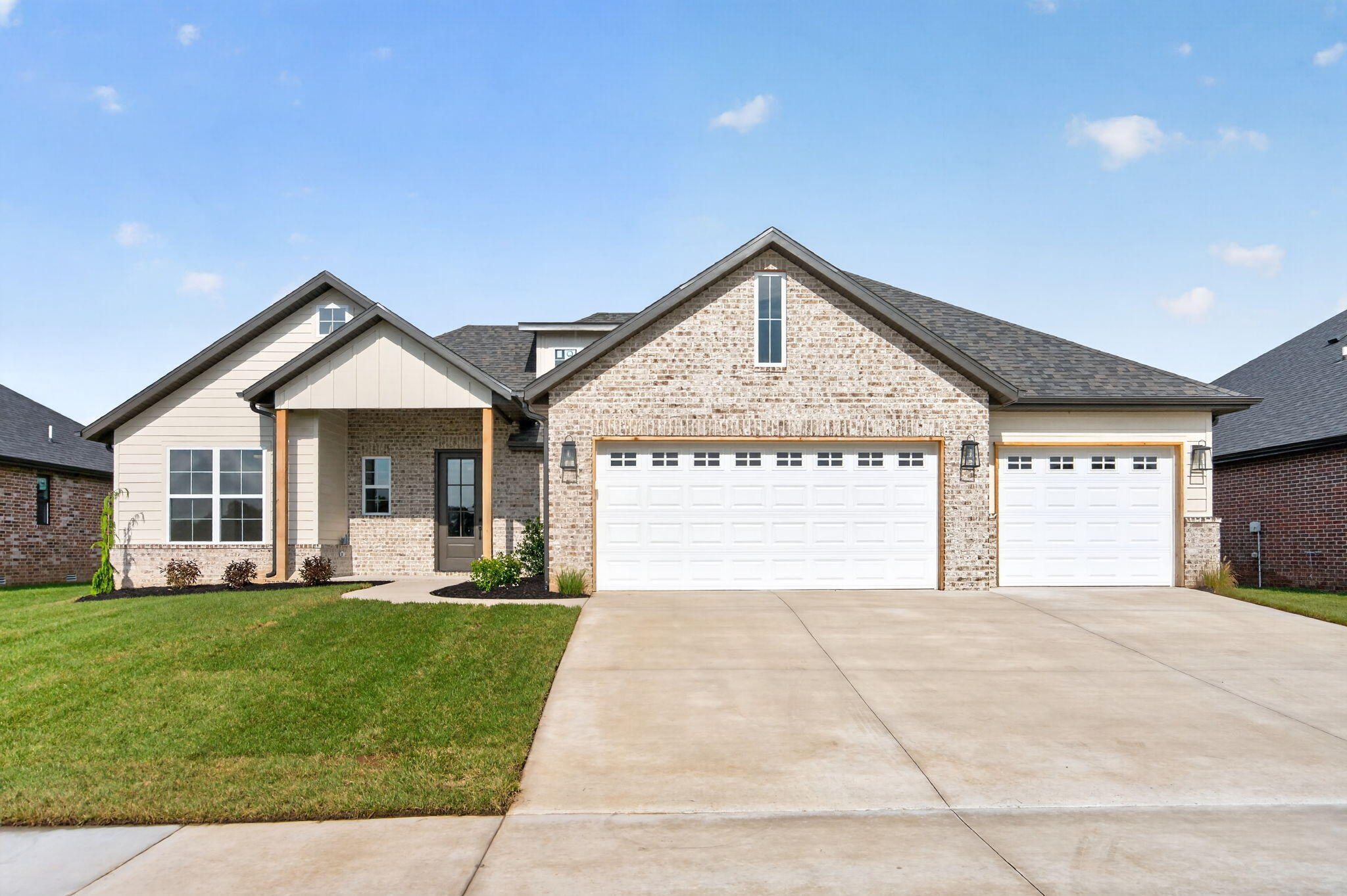 1627 S Crepe Myrtle Lane