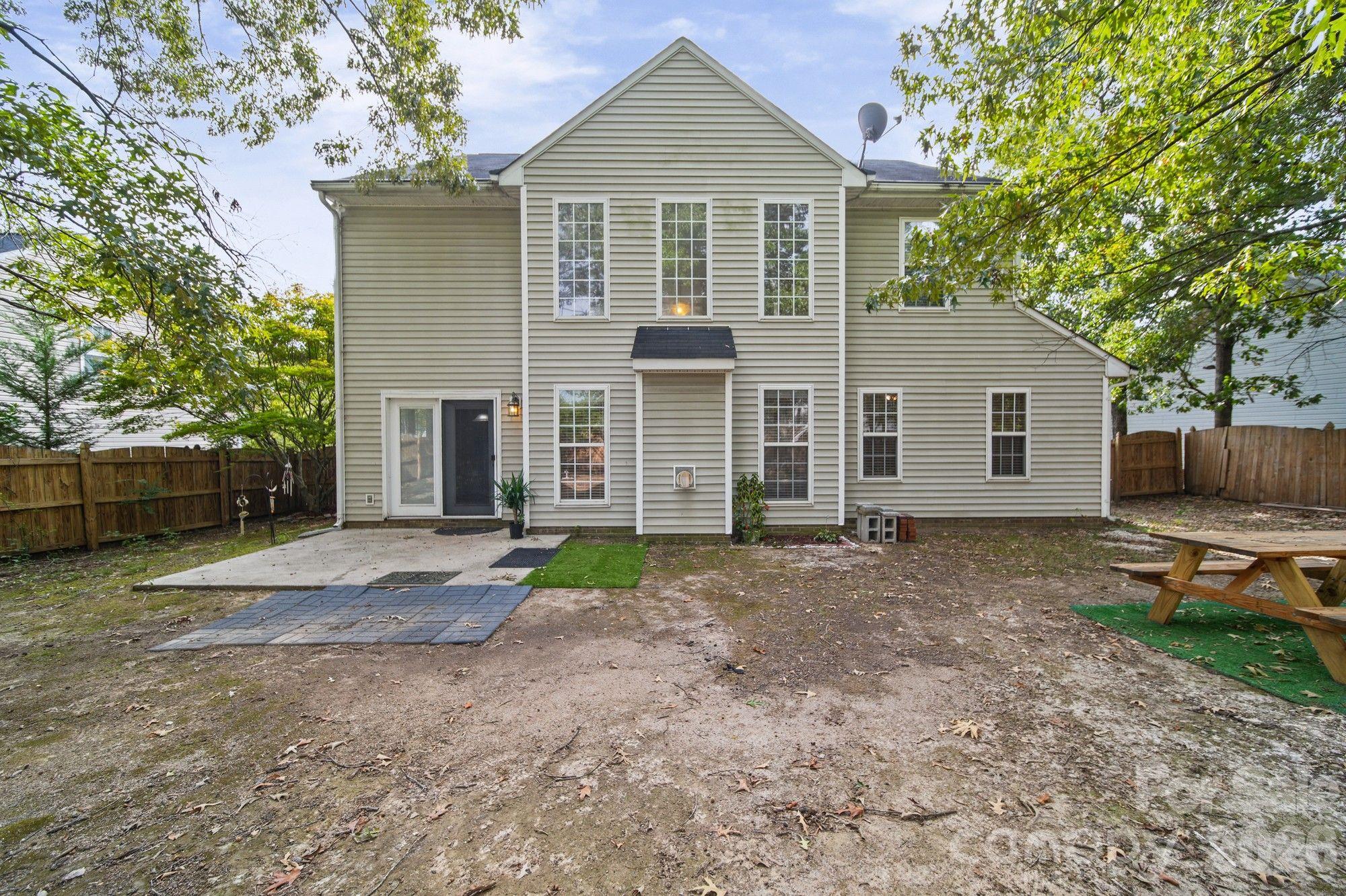 1617 Winthrop Lane 101