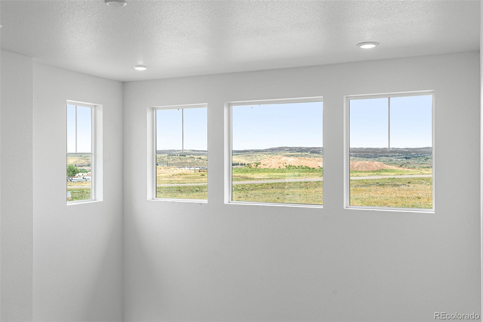 8852 Whiteclover Street