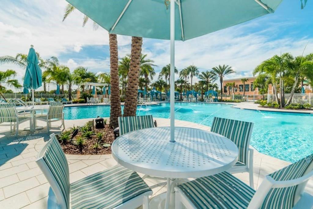 1959 Tropical Palms Circle
